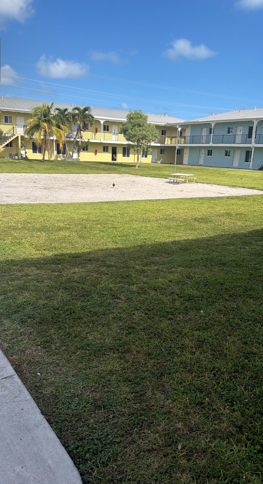 Apartment & Commercial Complex Maintenance — Apartment complex lawn maintenance