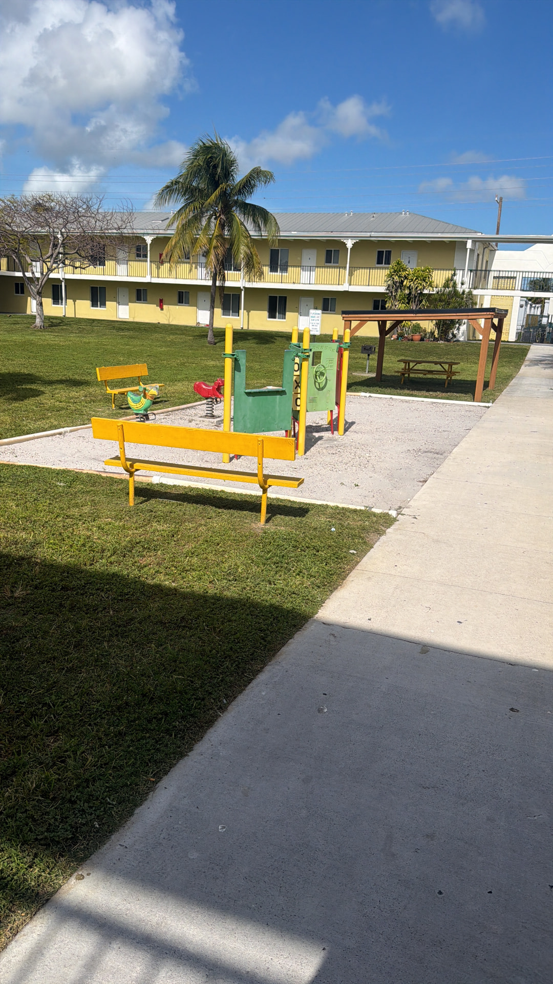 Apartment & Commercial Complex Maintenance — Apartment complex common-area care